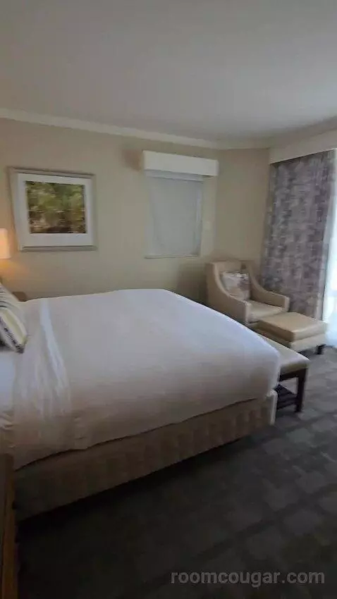 Golf View Suite (#4019) bed picture #5