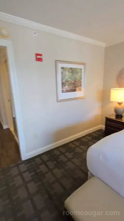 Golf View King (#4027) bed picture #1
