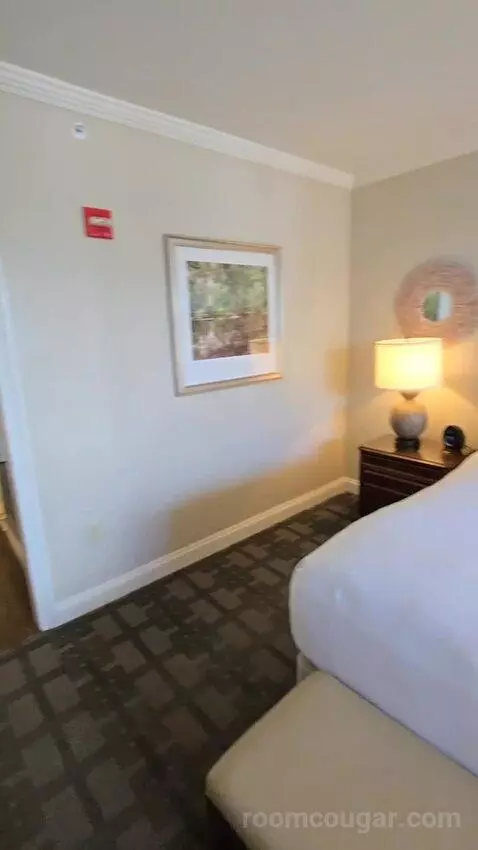 Golf View King (#4027) bed picture #2