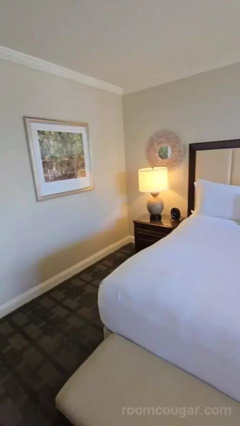 Golf View King (#4027) bed picture #5