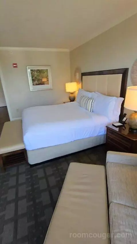 Golf View King (#4027) bed picture #7