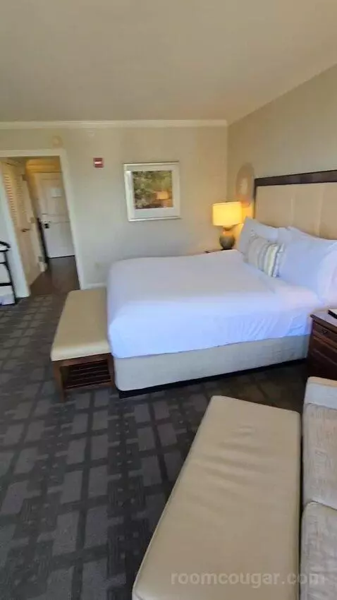 Golf View King (#4027) bed picture #9