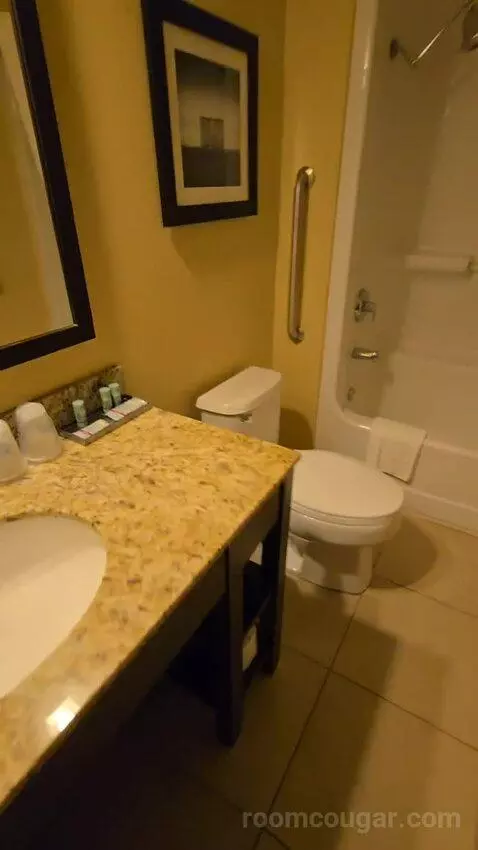 Queen Suite with 2 Queen Beds (#364) bathroom picture #6