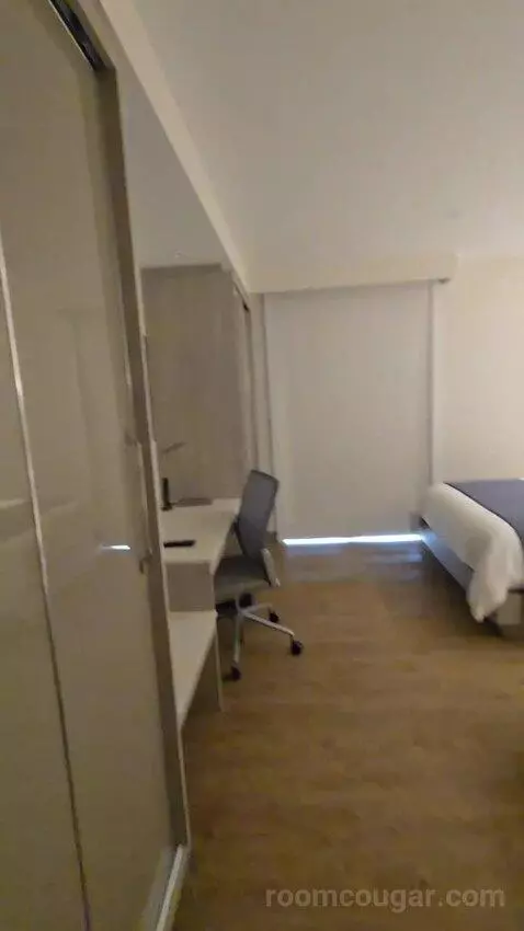 Suite (460/460A) bed picture #9