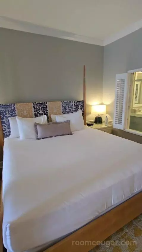 Bay View King (#685) bed picture #2