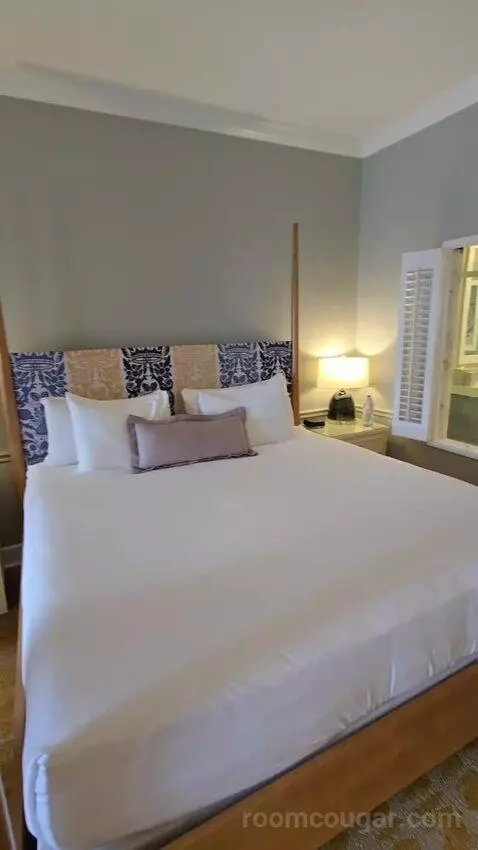 Bay View King (#685) bed picture #3
