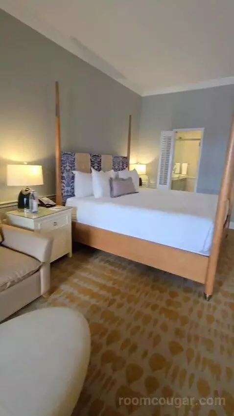 Bay View King (#685) bed picture #11