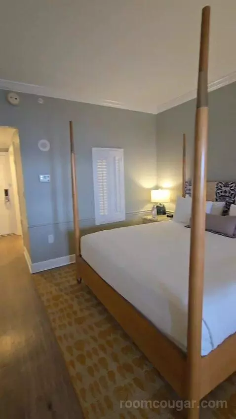 Resort View King (#684) bed picture #2