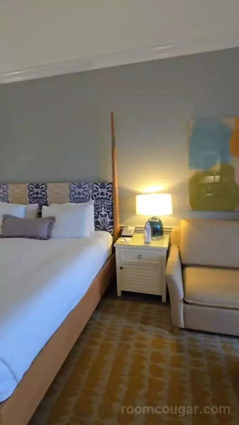 Resort View King (#684) bed picture #7