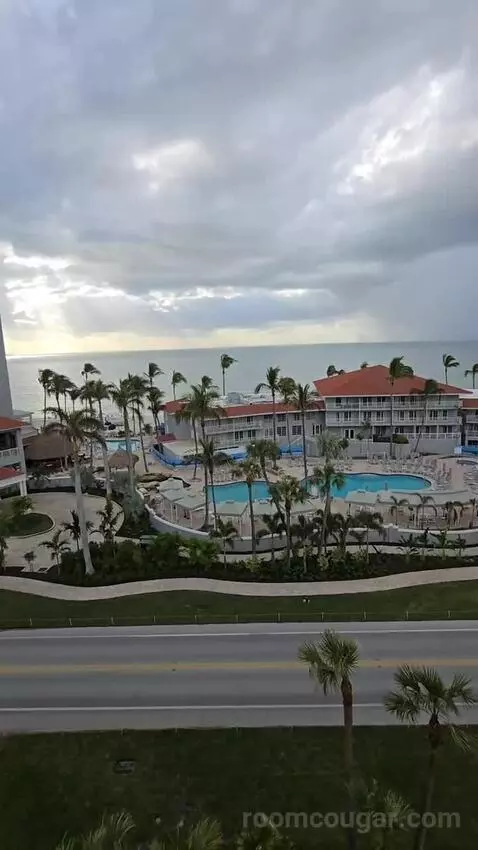 Resort View King (#684) view picture #5