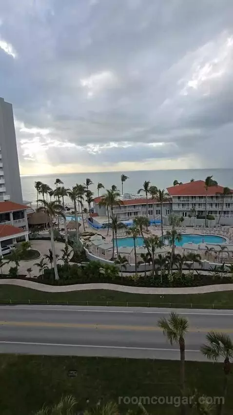 Resort View King (#684) view picture #6