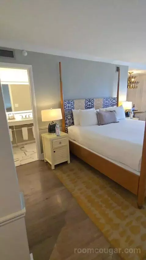 Beachfront King (#610) bed picture #1