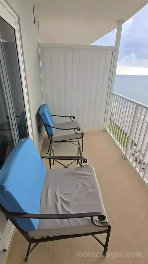 Beachfront King (#610) view picture #1