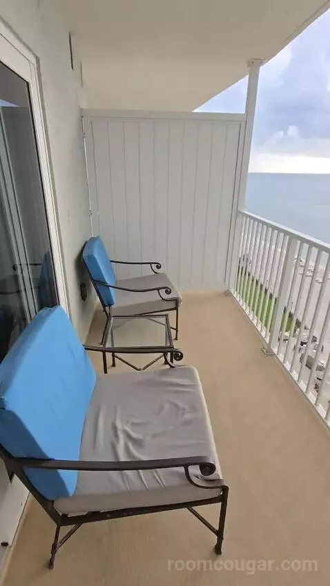 Beachfront King (#610) view picture #4