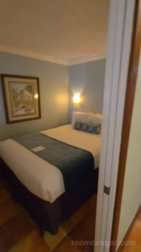 Junior Suite (#44) bed picture #2