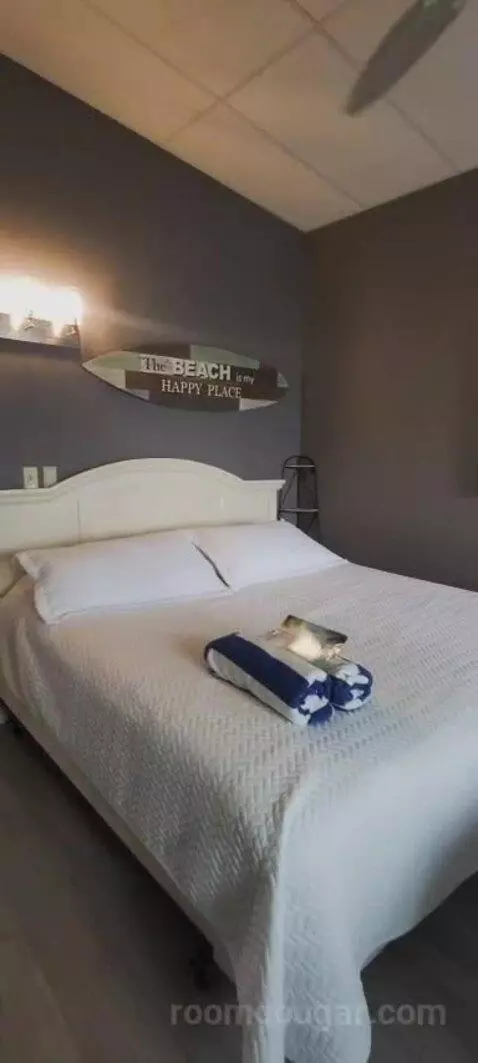 Unit 33 (#33) bed picture #9