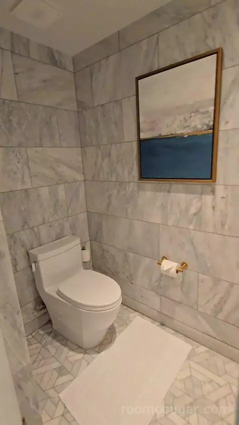 Bi-Level Club Ocean Front Suite (#352) bathroom picture #7