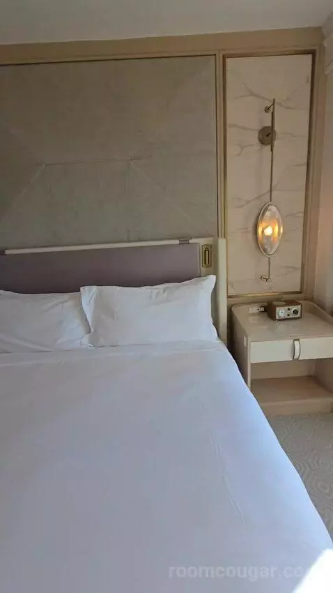 Ocean Front Suite (#514) bed picture #5