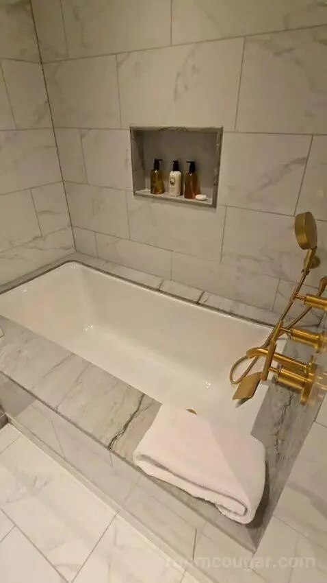 Ocean Front Suite (#514) bathroom picture #5