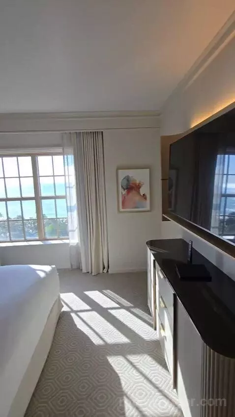 Ocean Front Suite (#514) bed picture #11