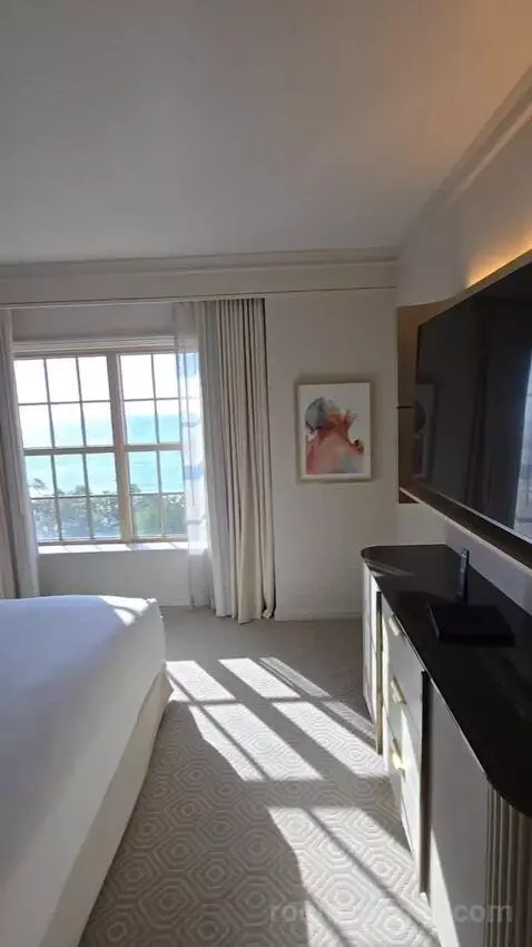 Ocean Front Suite (#514) bed picture #12