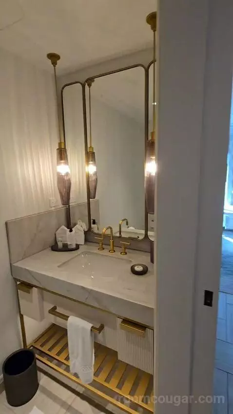 Ocean Front Suite (#514) bathroom picture #3