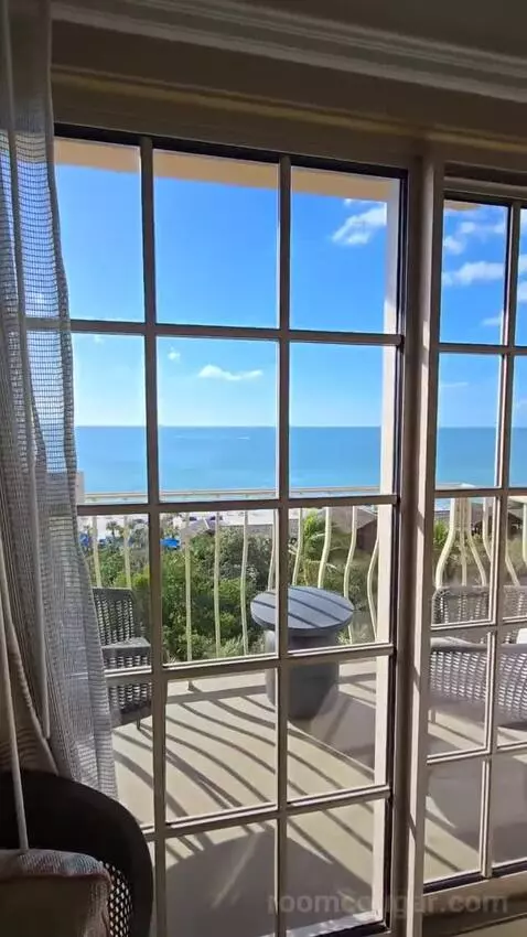Ocean Front Suite (#514) view picture #2