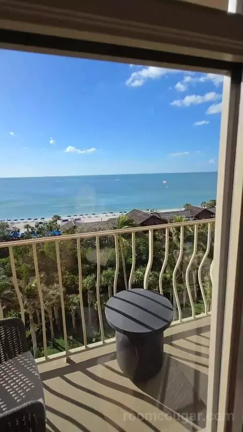 Ocean Front Suite (#514) view picture #6
