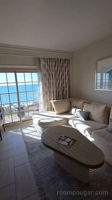 Ocean Front Suite (#514) view picture #9