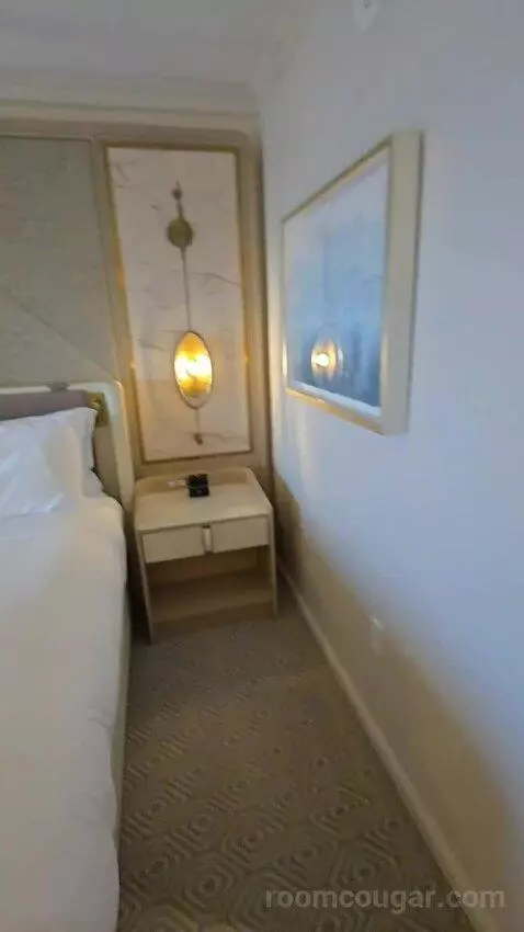 Ocean Front King (#622) bed picture #2