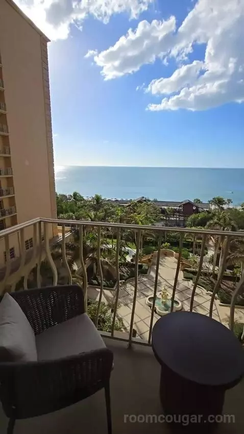 Ocean Front King (#622) view picture #6