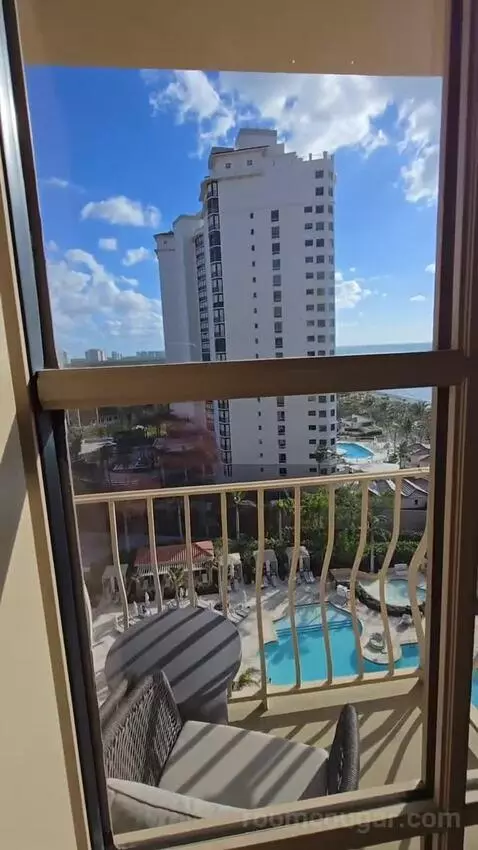 Ocean View Queen (#913) view picture #2