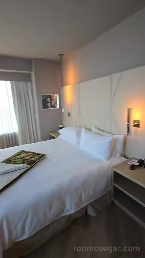 Timeless King Suite (No Resort Fee) (#230) bed picture #3