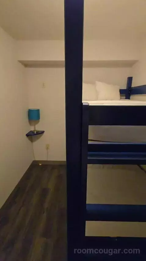 King Room with Bunkbed (#100) bed picture #1