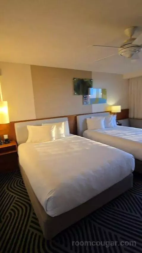 Double Room with Two Double Beds and Pool View (#1536) bed picture #3