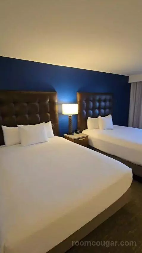 Deluxe Queen Room with Two Queen Beds - Terrace (#1045) bed picture #1