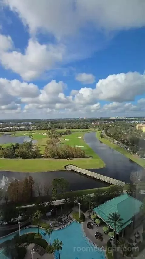 Executive Suite with Theme Park View (#1825) view picture #1