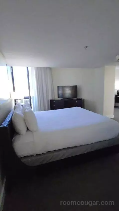 Two Level Tower Suite (#322) bed picture #3