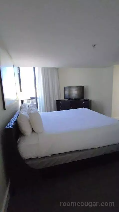 Two Level Tower Suite (#322) bed picture #4