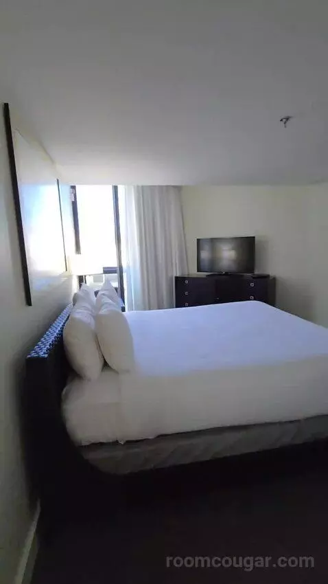 Two Level Tower Suite (#322) bed picture #5