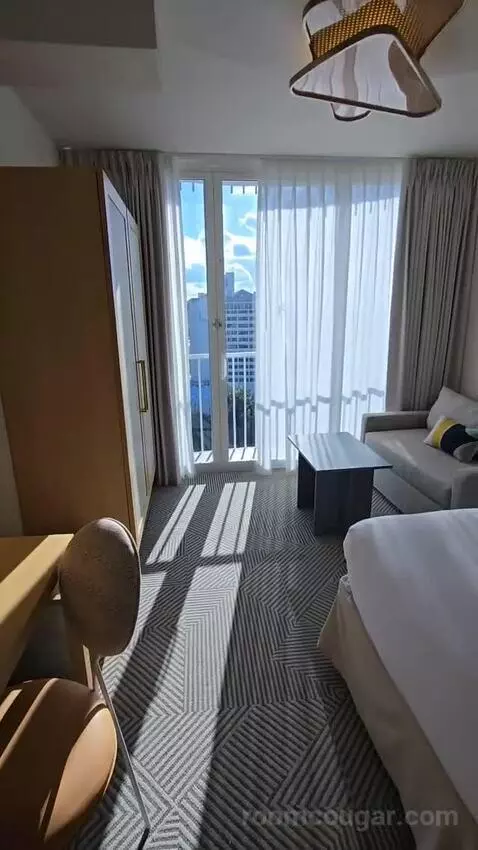 Queen Room with City View (#1217) bed picture #4