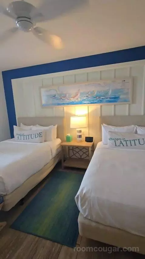 One Bedroom King Pool View Suite (#402) bed picture #3