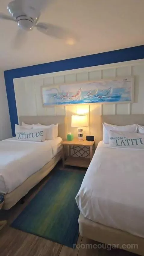 One Bedroom King Pool View Suite (#402) bed picture #4
