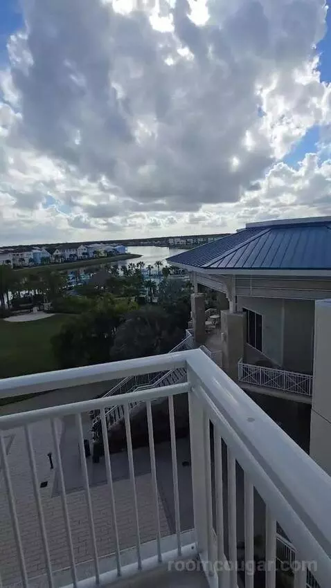 One Bedroom King Pool View Suite (#402) view picture #8