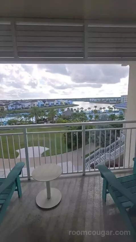 One Bedroom King Pool View Suite (#402) view picture #2