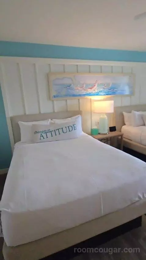 Queen Room with Pool View (#418) bed picture #2