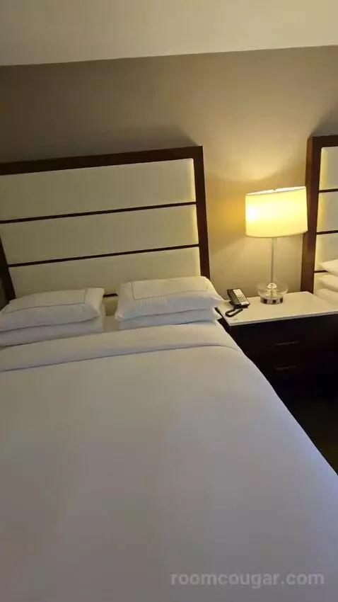 Queen Room with Two Queen Beds - Hearing Access (#352) bed picture #9