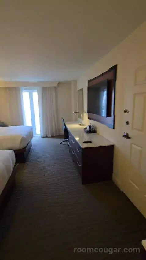 Queen Room with Two Queen Beds - Hearing Access (#352) bed picture #11