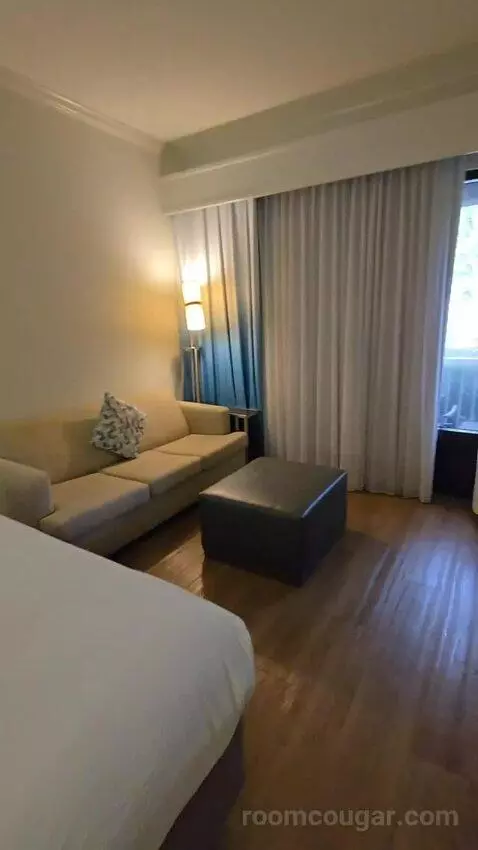 Guest Room, 1 King, Balcony (#127) bed picture #6