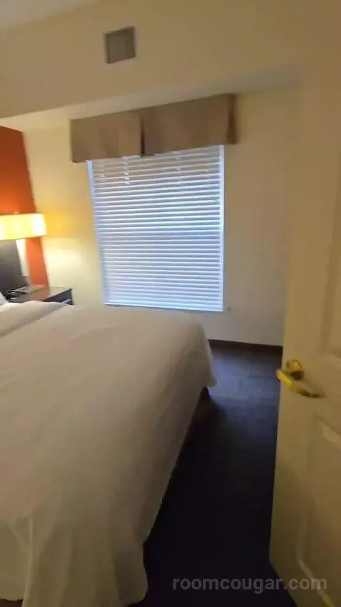 Two-Bedroom Suite bed picture #5